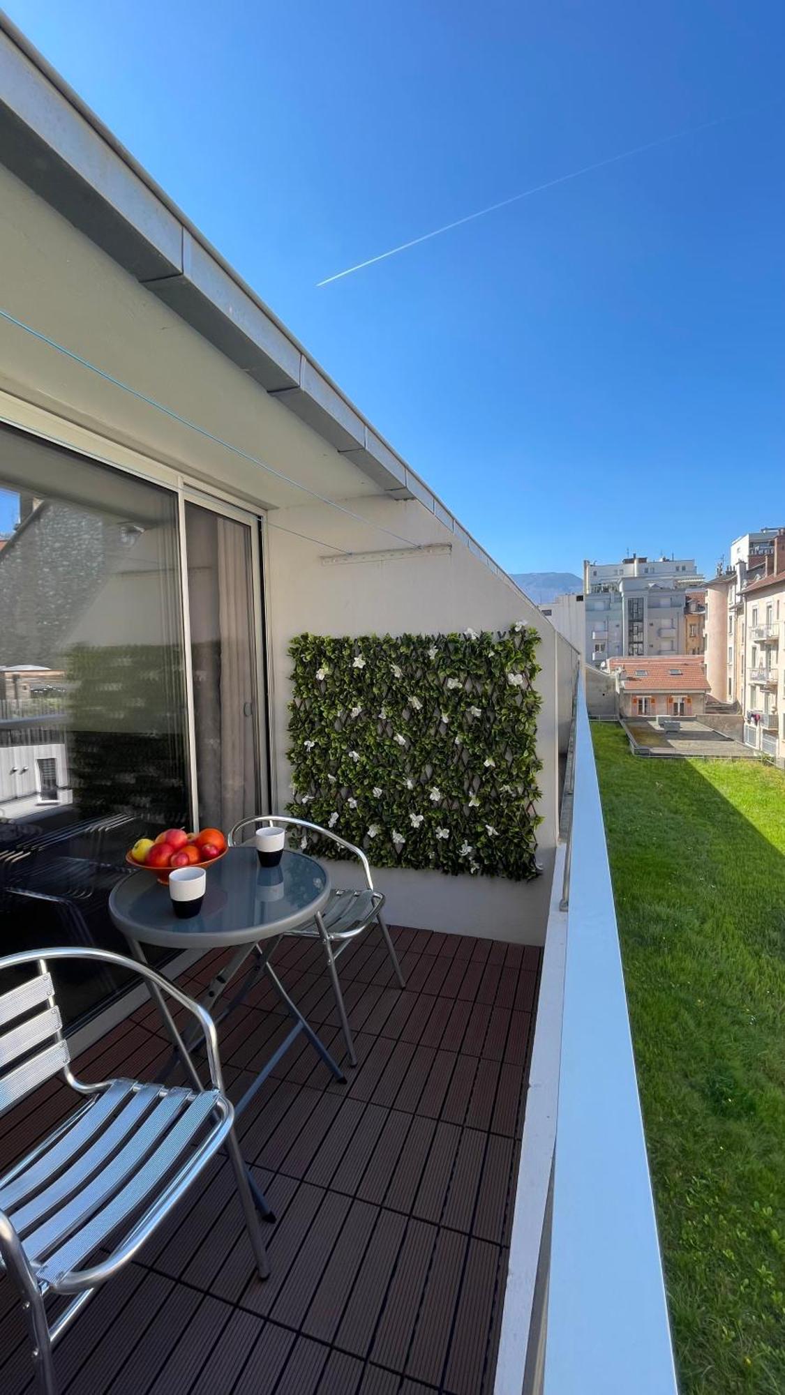 Studio Plein Centre, Calme, Parking Inclus, Piscine Et Gardien Гренобль Экстерьер фото